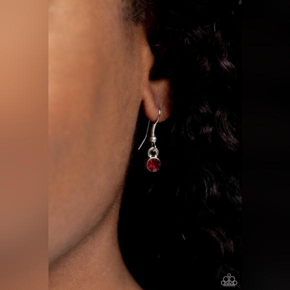 Red and silver necklace set - Picture 4 of 6